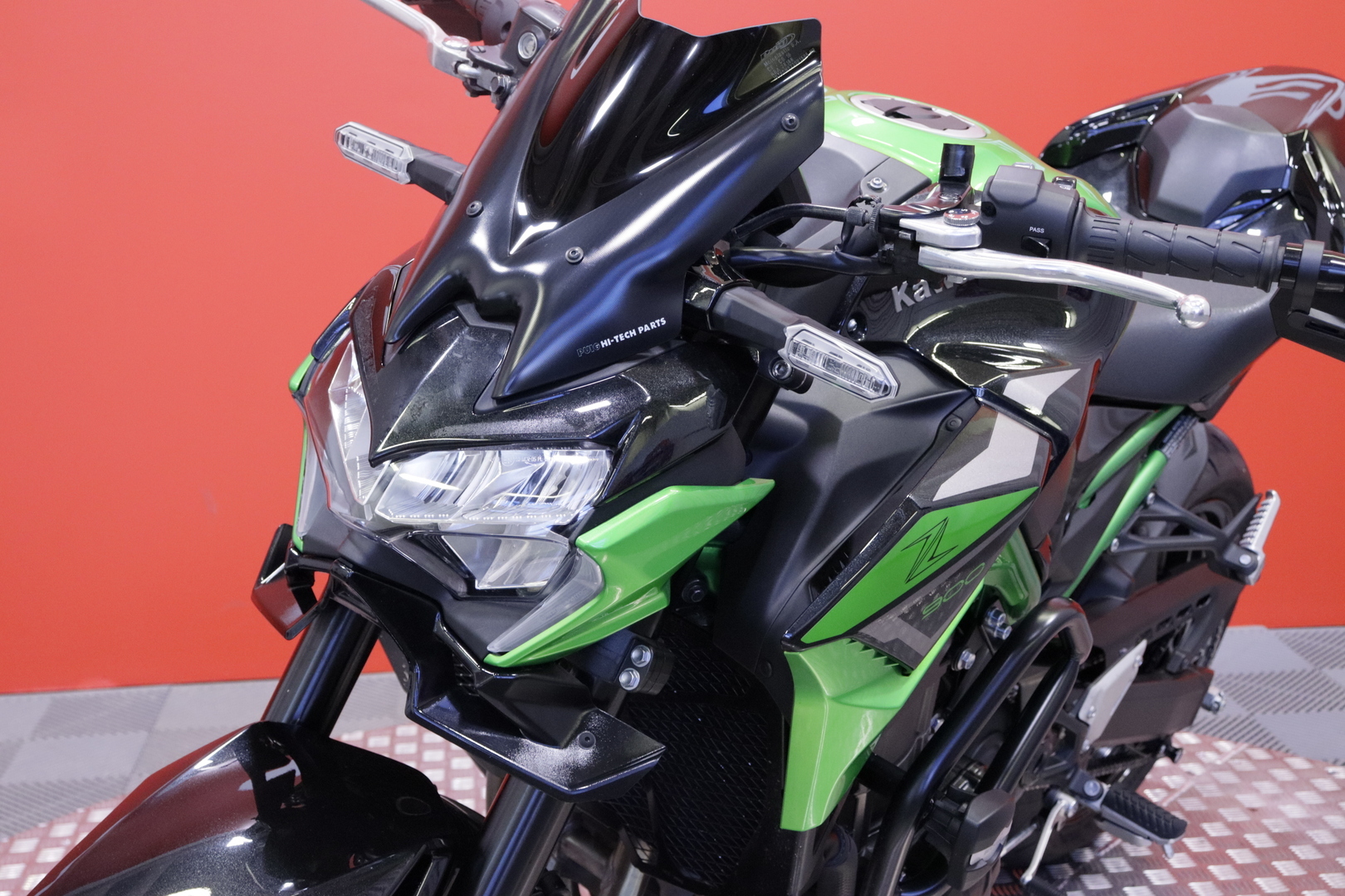 Kawasaki - Z - 900 // Suomi-pyörä / Huoltokirja / Leovince / Ajomodet // - Moottoripyörä