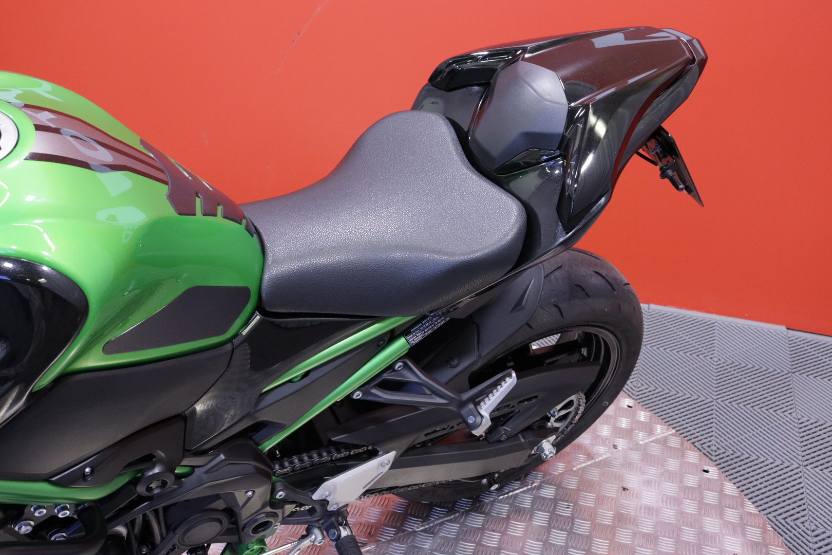 Kawasaki - Z - 900 // Suomi-pyörä / Huoltokirja / Leovince / Ajomodet // - Moottoripyörä