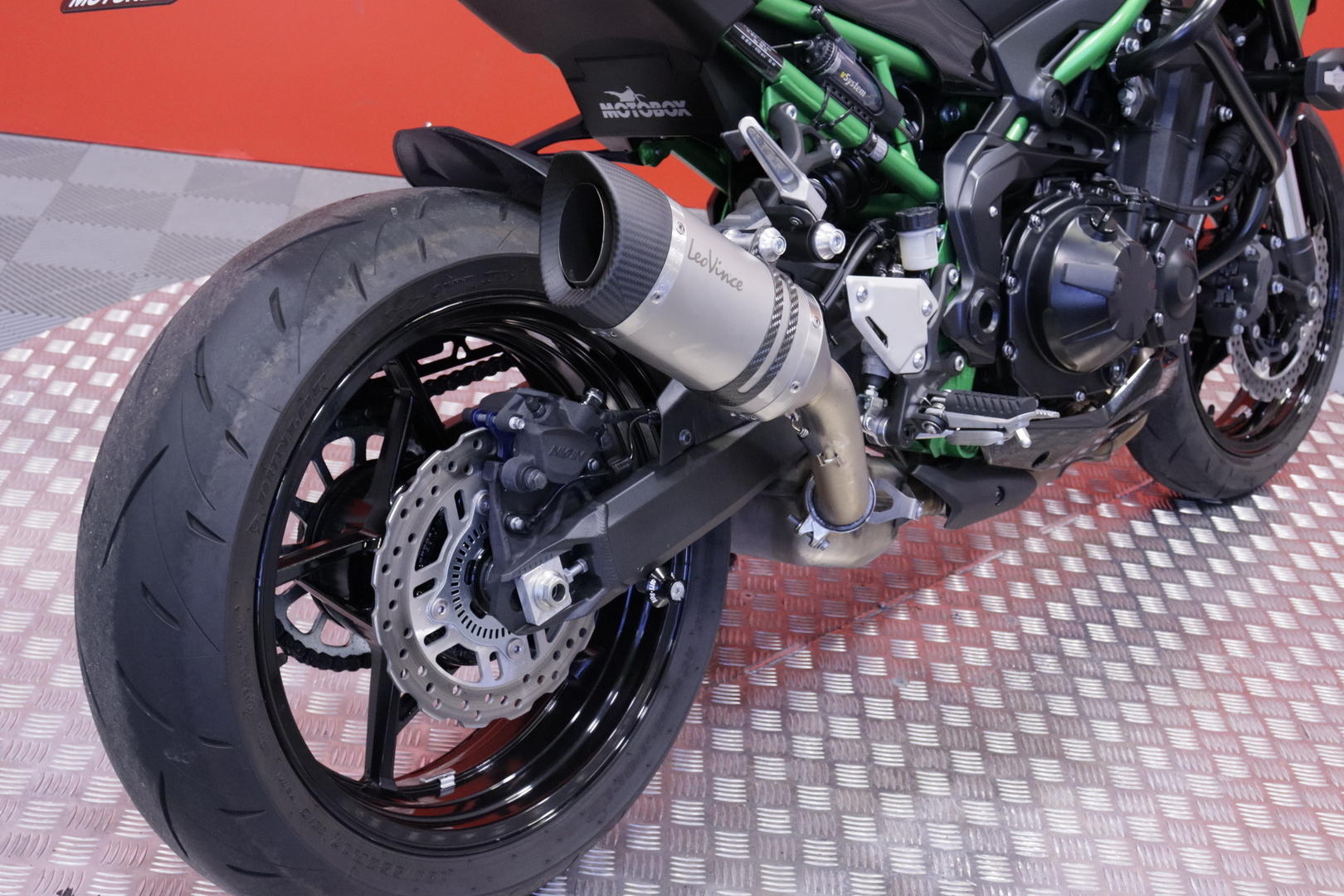 Kawasaki - Z - 900 // Suomi-pyörä / Huoltokirja / Leovince / Ajomodet // - Moottoripyörä