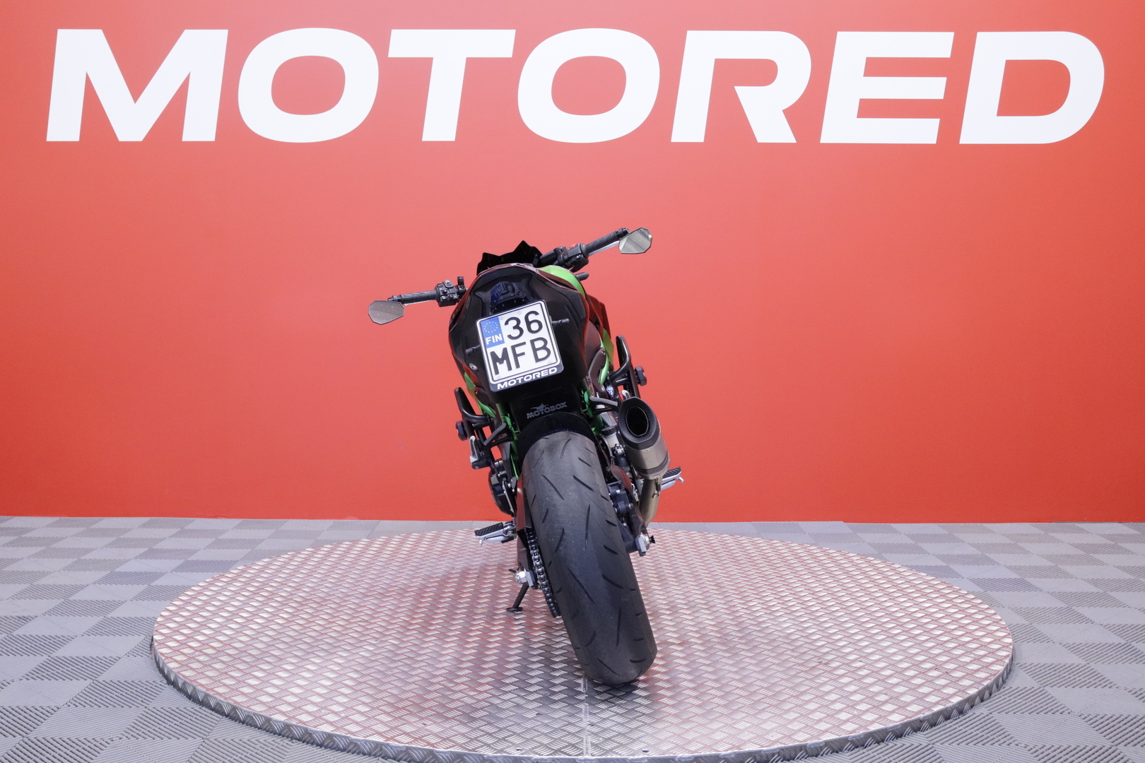 Kawasaki - Z - 900 // Suomi-pyörä / Huoltokirja / Leovince / Ajomodet // - Moottoripyörä