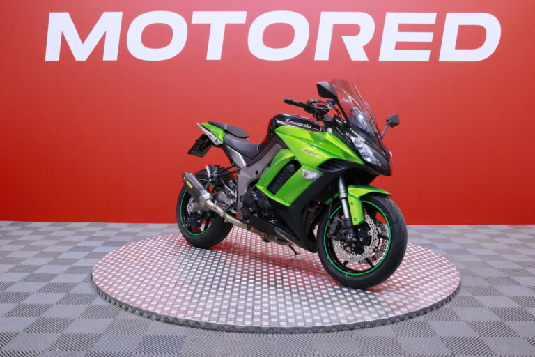 Kawasaki - Z - 1000 SX // Suomi-pyörä / Huoltokirja / Akrapovic // - Moottoripyörä
