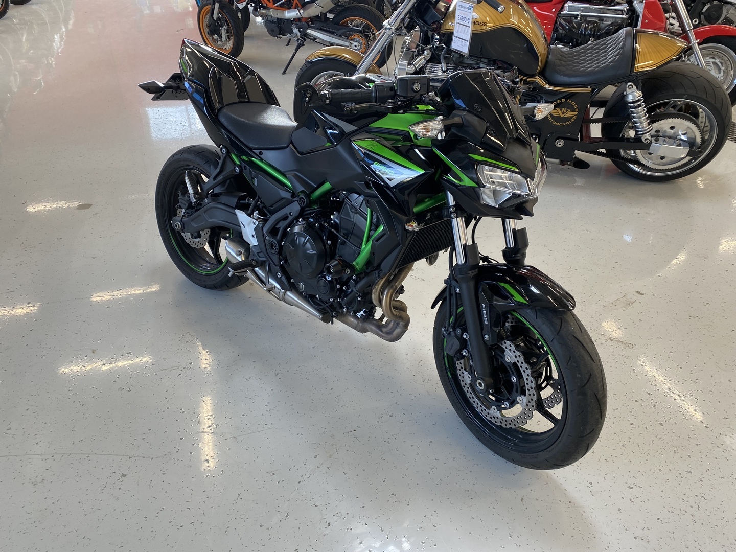 Kawasaki - Z - 650 // Juuri saapunut! / Suomi-pyörä / Huoltokirja / ABS / Kaatumatapit // - Moottoripyörä
