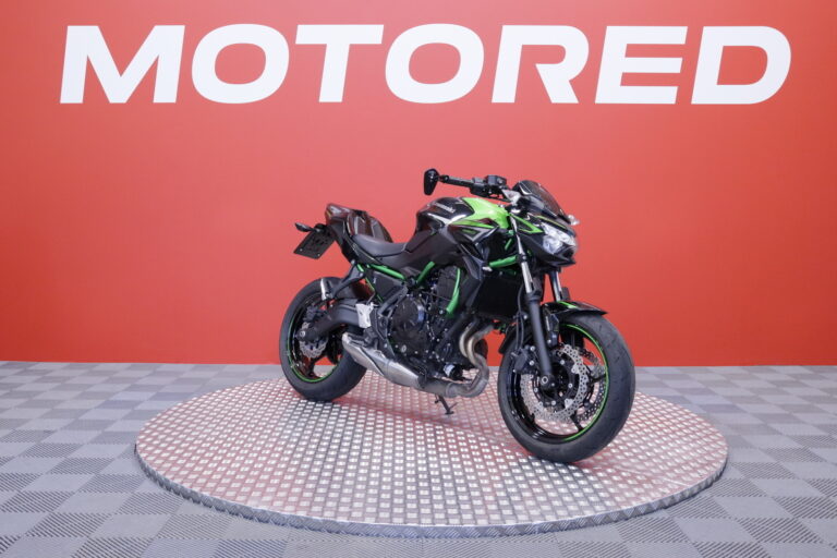 Kawasaki - Z - 650 // Suomi-pyörä / Huoltokirja / ABS / Kaatumatapit // - Moottoripyörä