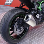 Kawasaki - Z - H2 // 1. om Suomipyörä / Huoltokirja / Putkisto // - Moottoripyörä