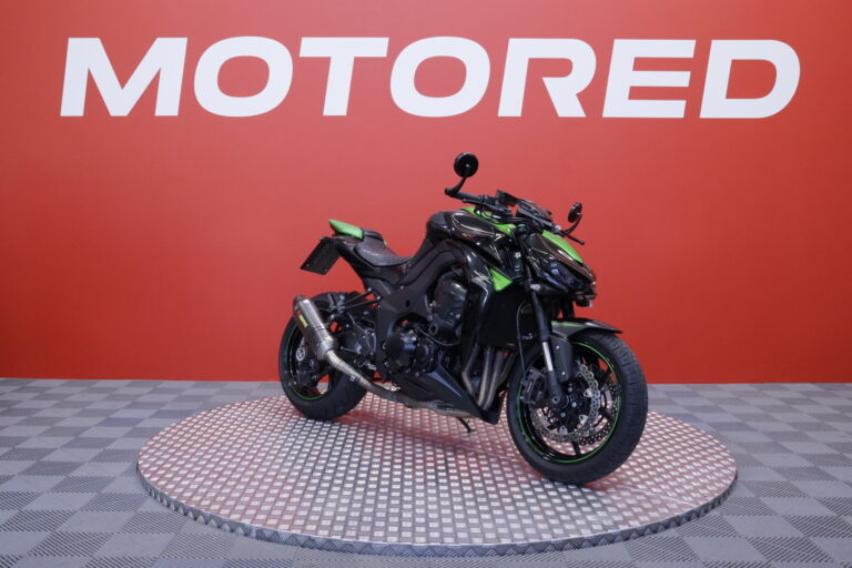 Kawasaki - Z - 1000 // Tulossa! / Akrapovic putkisto / Huoltokirja // - Moottoripyörä