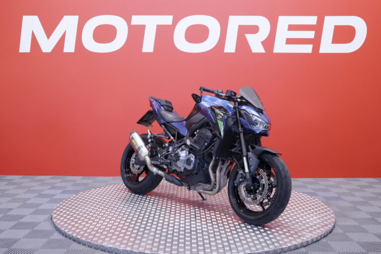 Kawasaki - Z - 900 // Juuri saapunut / Suomi-pyörä / ABS / Akrapovic // - Moottoripyörä