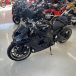 Kawasaki - ZX-10R - // Juuri saapunut! / Suomipyörä / Pidennetty swingi / Ohjausiskunvaimennin // - Moottoripyörä