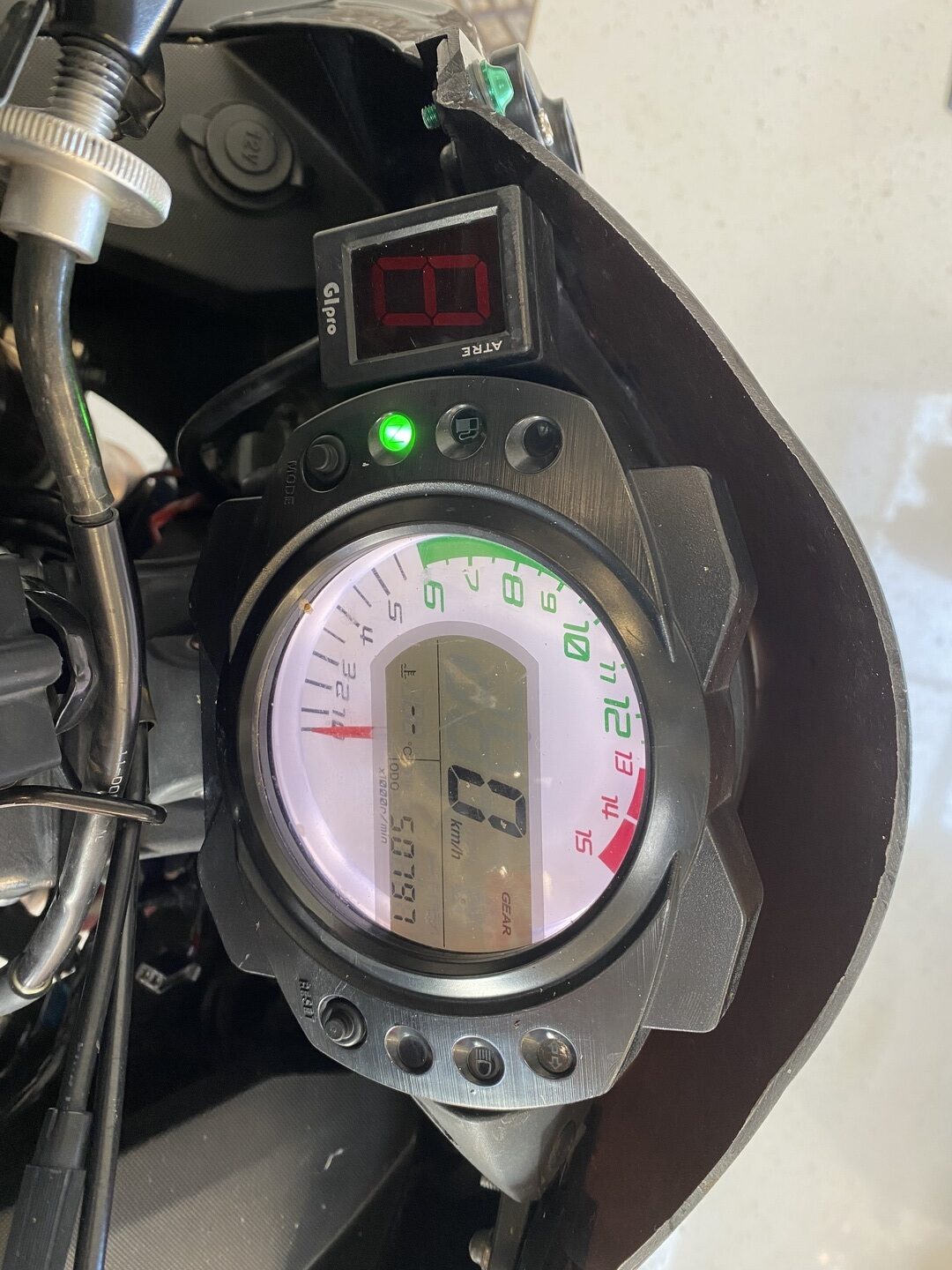 Kawasaki - ZX-10R - // Juuri saapunut! / Suomipyörä / Pidennetty swingi / Ohjausiskunvaimennin // - Moottoripyörä