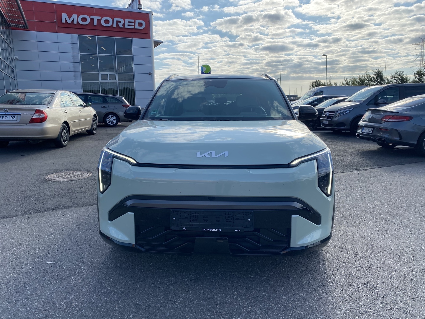 Kia - EV3 - GT-Line FWD 81,4kWh 204hv / Harman/Kardon / Head-Up Display / Panoraama / 360°-kamera - Maastoauto