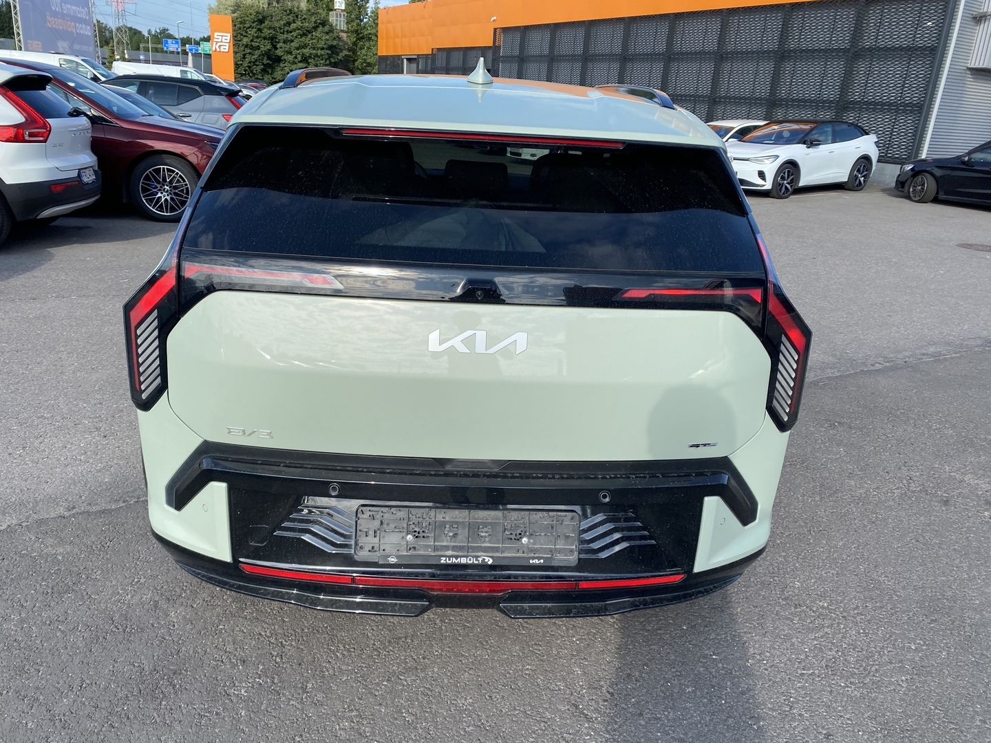 Kia - EV3 - GT-Line FWD 81,4kWh 204hv / Harman/Kardon / Head-Up Display / Panoraama / 360°-kamera - Maastoauto