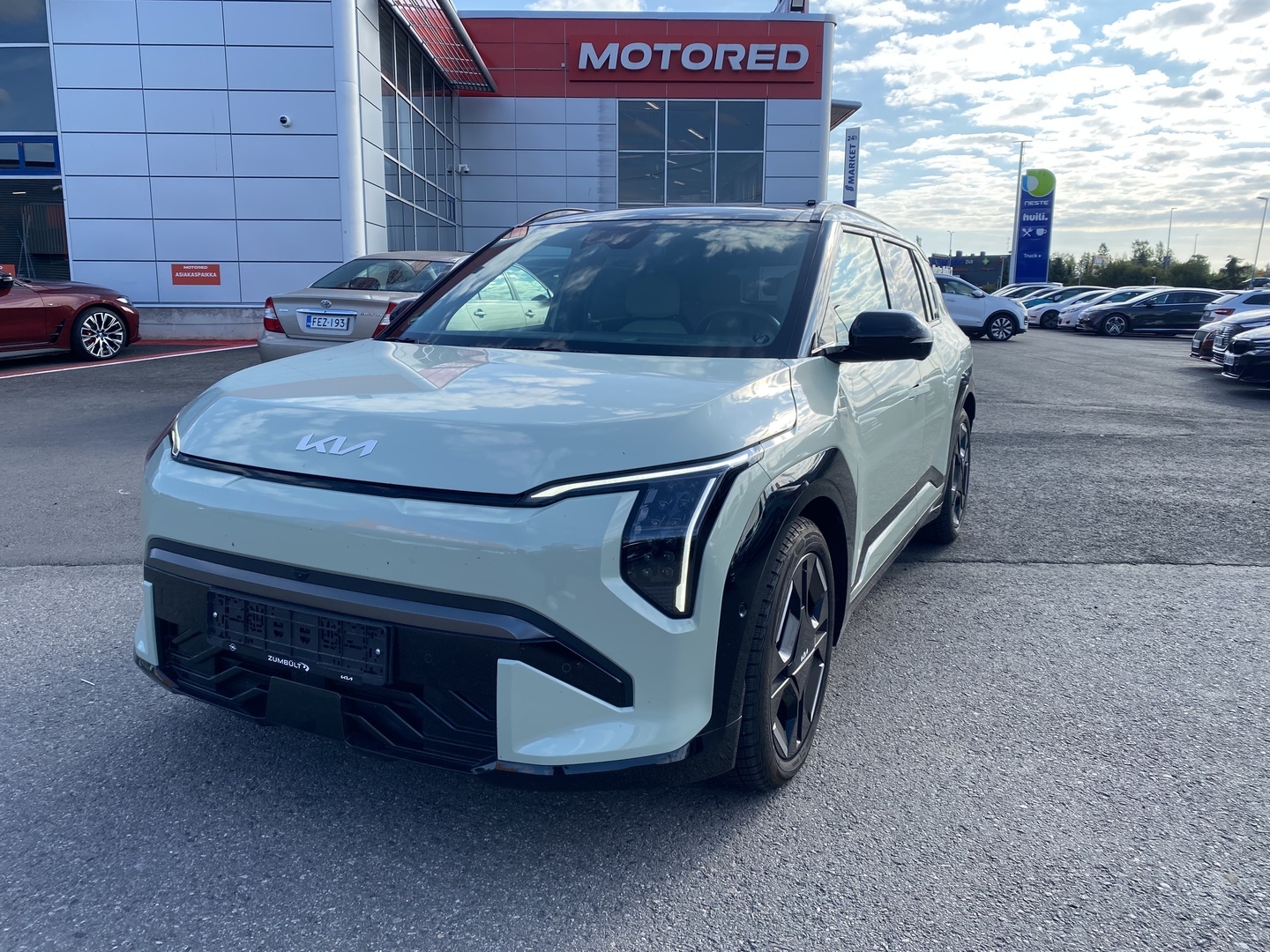 Kia - EV3 - GT-Line FWD 81,4kWh 204hv / Harman/Kardon / Head-Up Display / Panoraama / 360°-kamera - Maastoauto