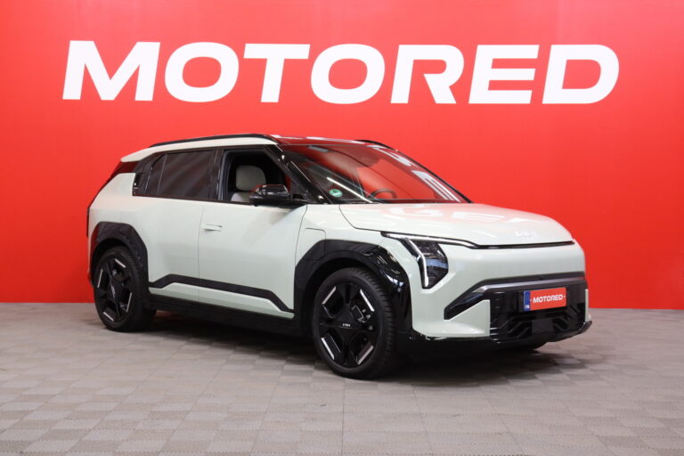 Kia - EV3 - GT-Line FWD 81,4kWh 204hv / Harman/Kardon / Head-Up Display / Panoraama / 360°-kamera - Maastoauto