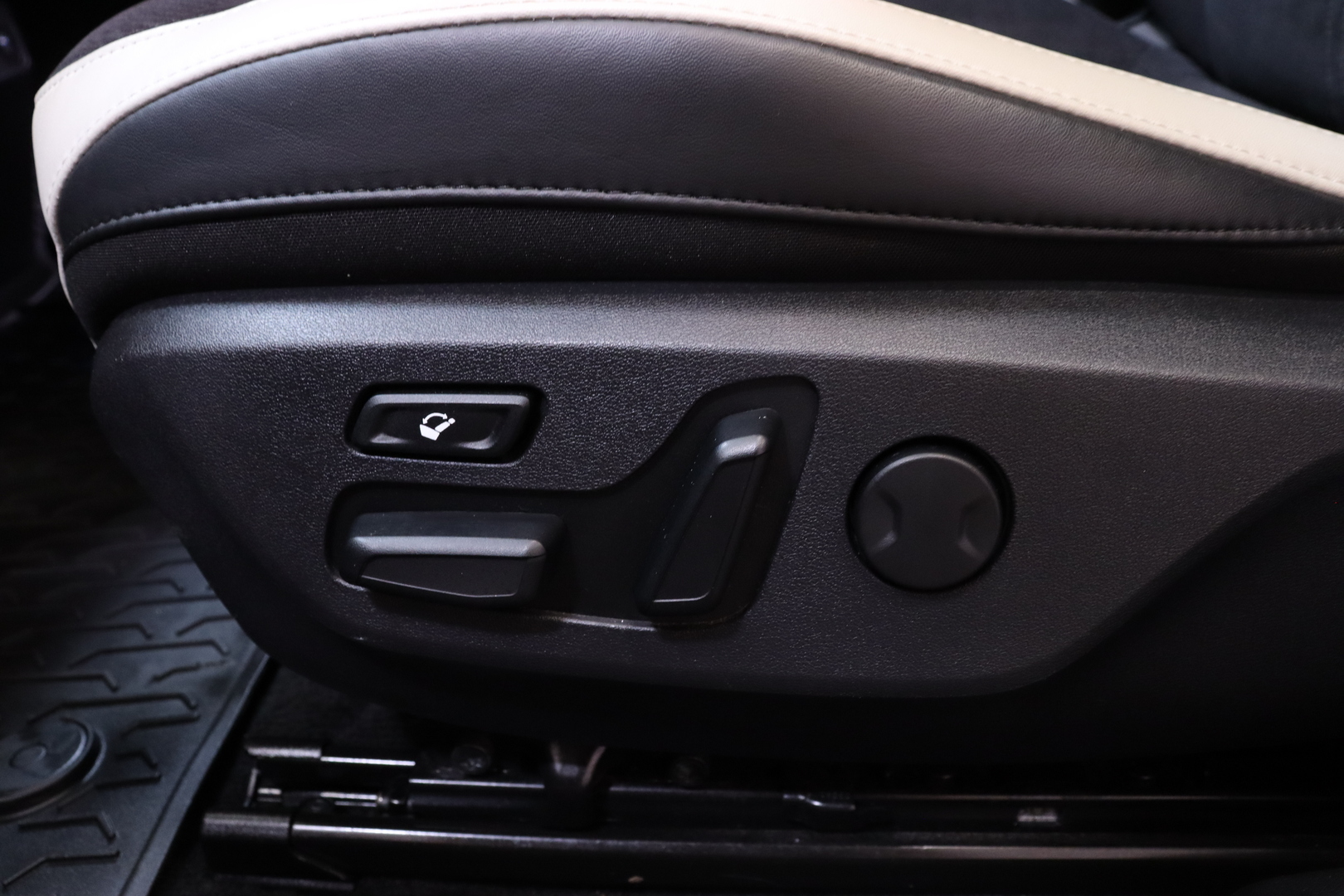 Kia - EV6 - GT-Line RWD 77 kWh 229 hv - Maastoauto