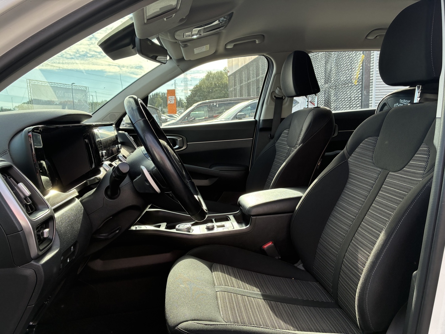 Kia - Sorento - 1,6 T-GDI Plug-in Hybrid AWD Business 7P - Tila-auto