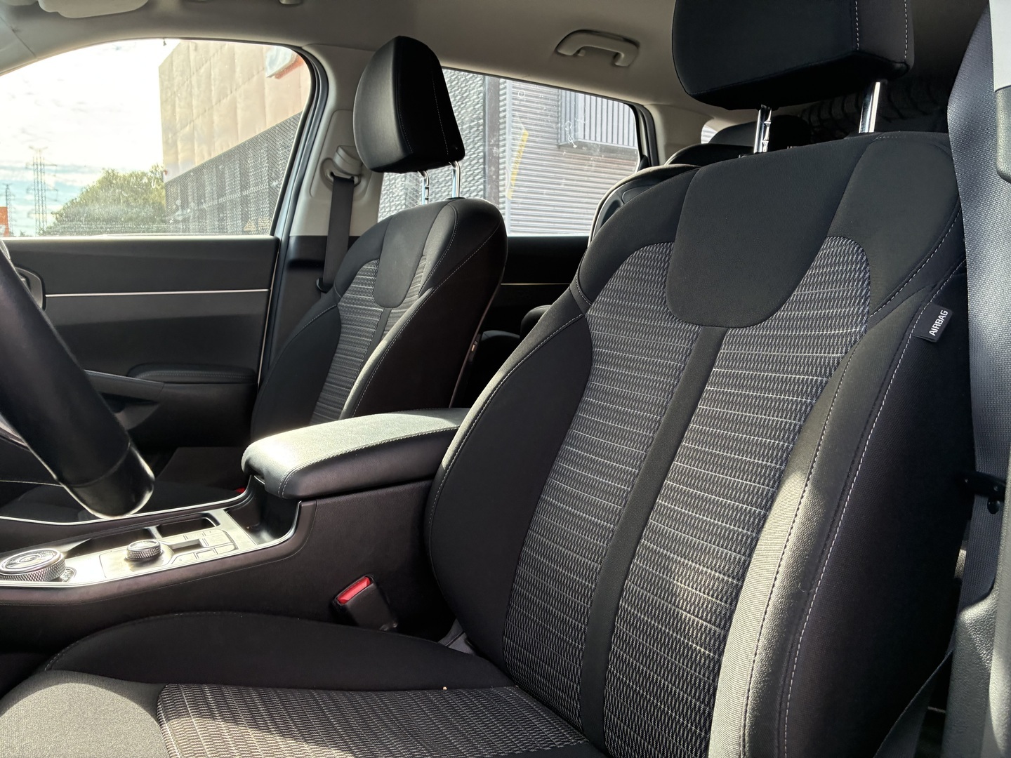 Kia - Sorento - 1,6 T-GDI Plug-in Hybrid AWD Business 7P - Tila-auto
