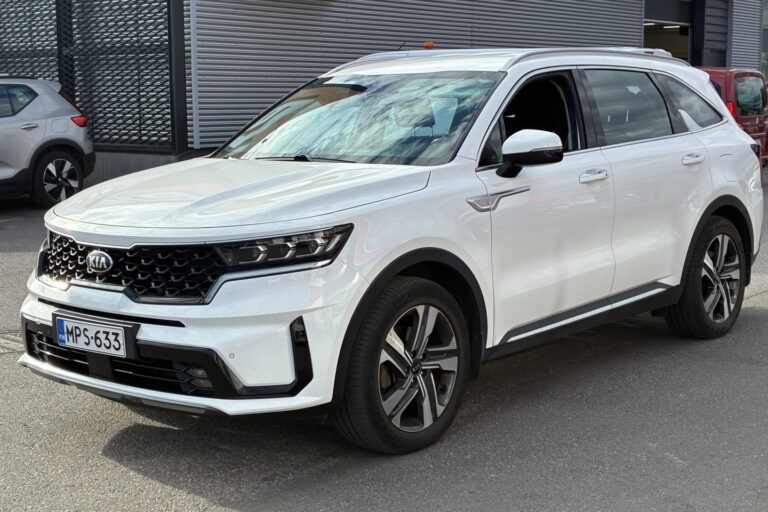 Kia - Sorento - 1,6 T-GDI Plug-in Hybrid AWD Business 7P - Tila-auto