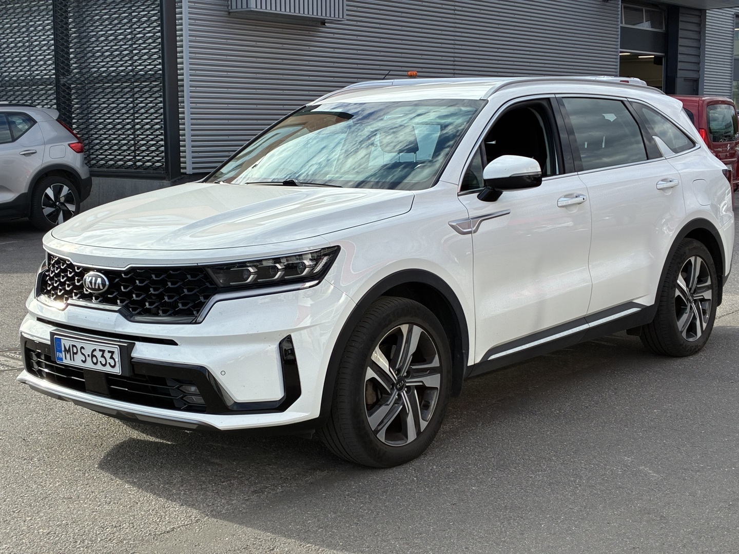 Kia - Sorento - 1,6 T-GDI Plug-in Hybrid AWD Business 7P - Tila-auto