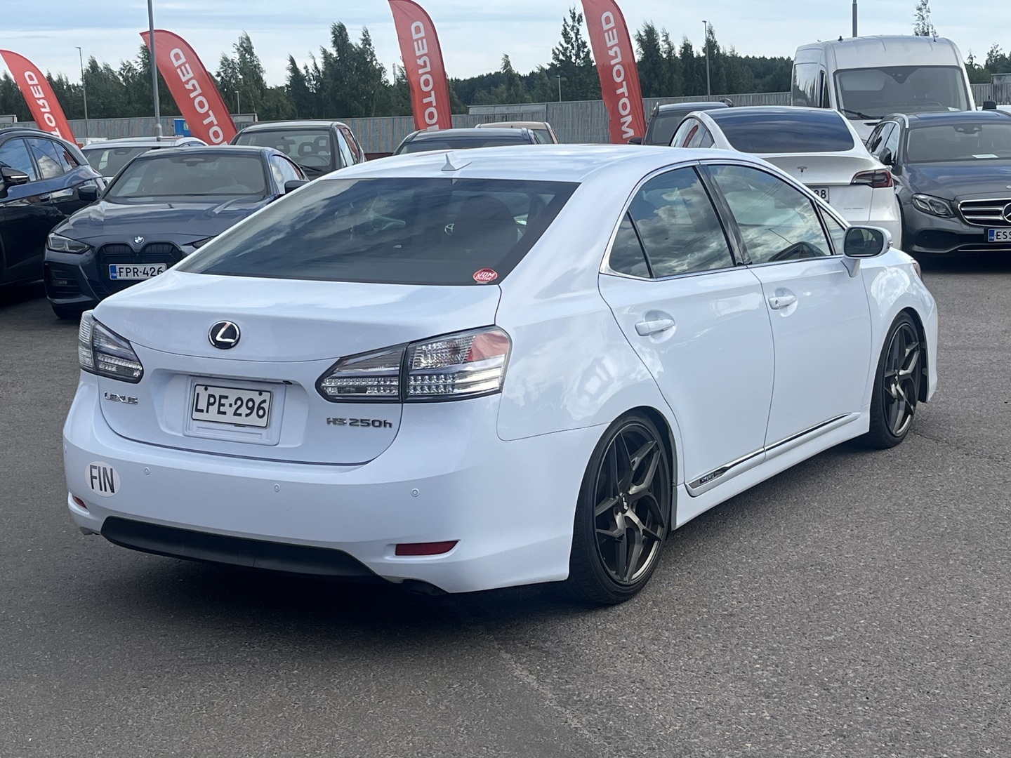 LEXUS - ES - HS250h Sedan (AA)Nahkapenkit muistilla / HUD / Ilmastoidut istuimet / Peruutuskamera / Navi / ACC / 2 renkaat ja vanteet - Sedan