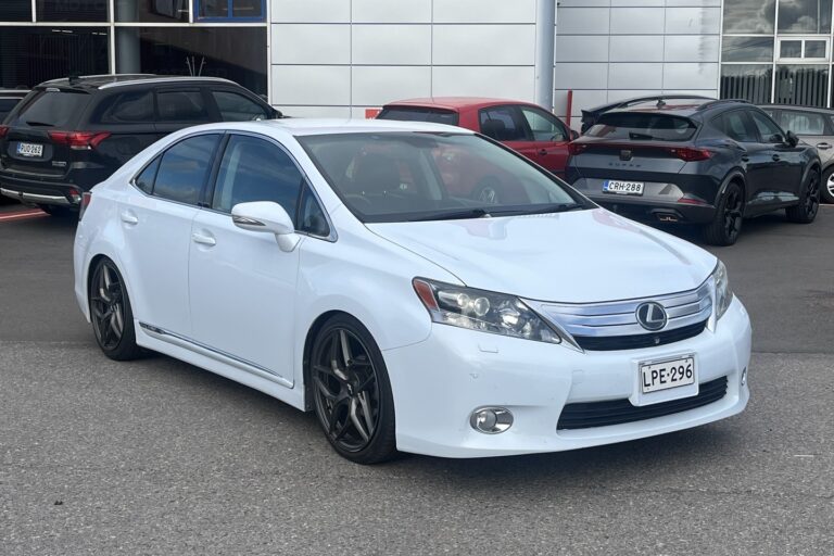 LEXUS - ES - HS250h Sedan (AA)Nahkapenkit muistilla / HUD / Ilmastoidut istuimet / Peruutuskamera / Navi / ACC / 2 renkaat ja vanteet - Sedan
