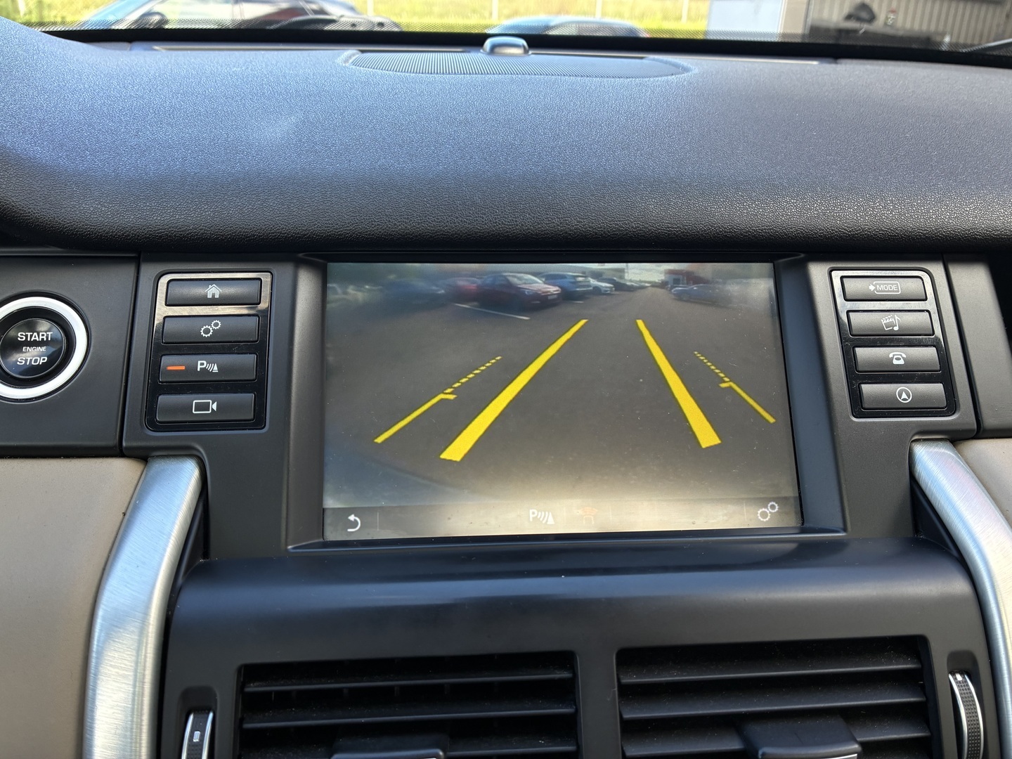 Land Rover - Discovery Sport - SD4 HSE Aut 5+2 First Edition - Maastoauto
