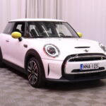 MINI - COOPER - SE Maximise // 1.om Suomi-auto / Merkkihuollettu / Harman/Kardon / Panorama / Nahat / HUD / Lämpöpumppu // - Viistoperä