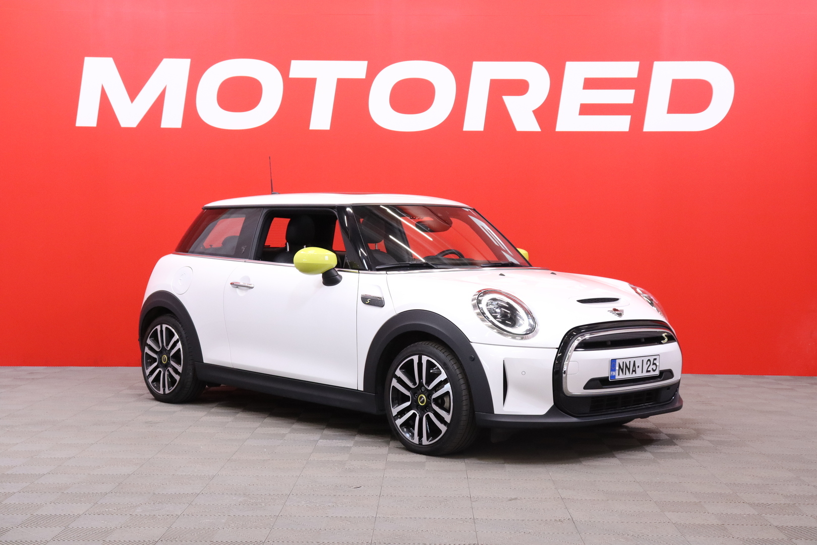 MINI - COOPER - SE Maximise // 1.om Suomi-auto / Merkkihuollettu / Harman/Kardon / Panorama / Nahat / HUD / Lämpöpumppu // - Viistoperä