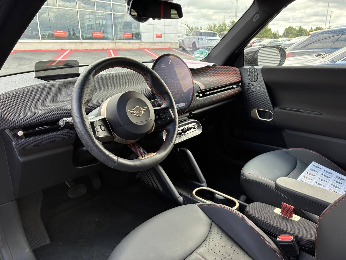 MINI - Cooper - JCW E - Viistoperä