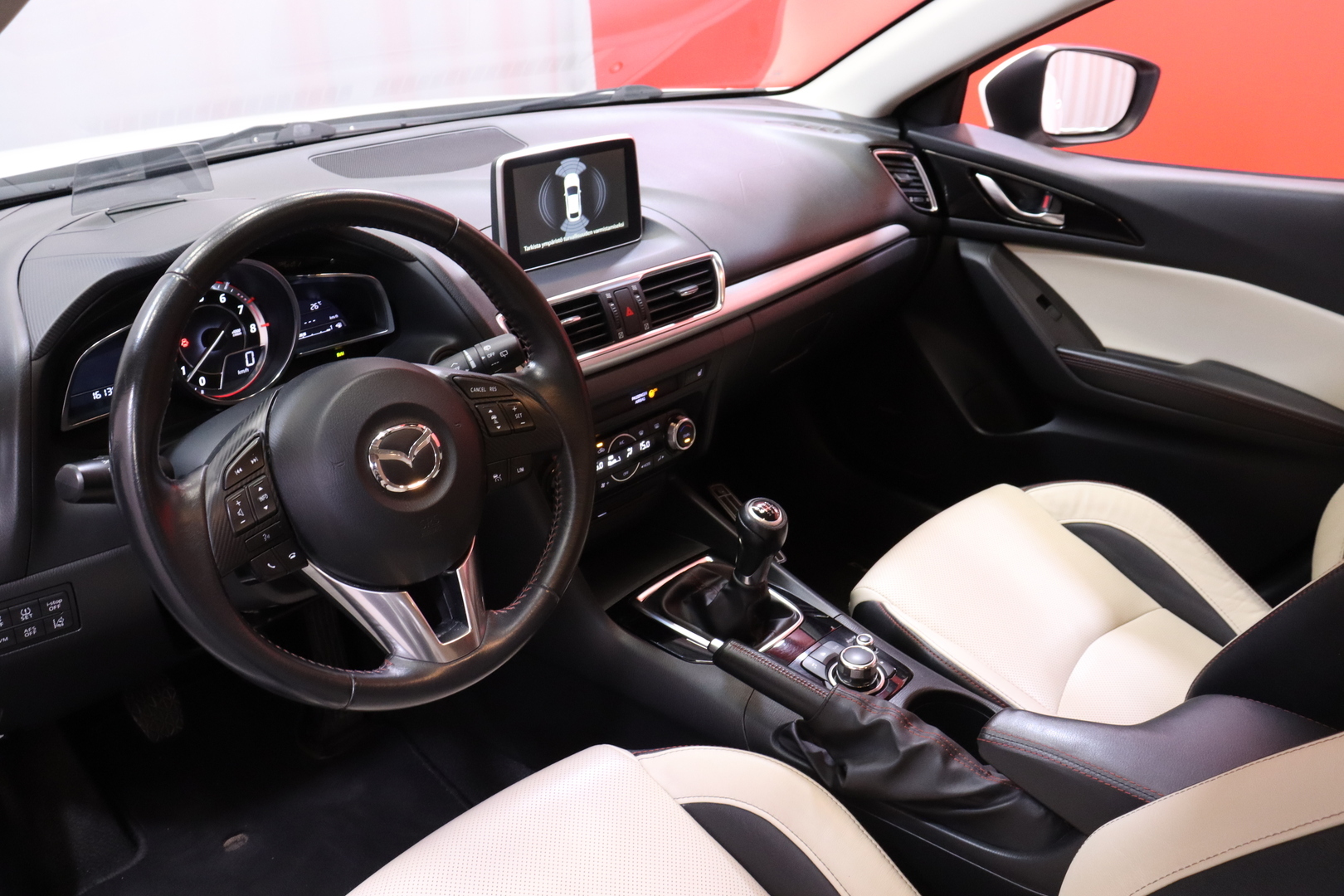 Mazda - Mazda3 - 5HB 2,0 (120) SKYACTIV-G Luxury Plus 6MT 5ov DJ2 - Viistoperä
