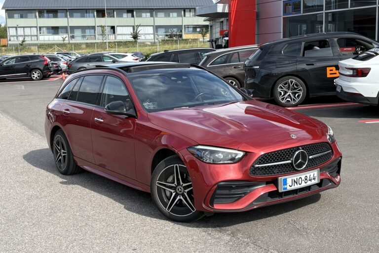 Mercedes-Benz - C - 300 e T A Business AMG - Farmari