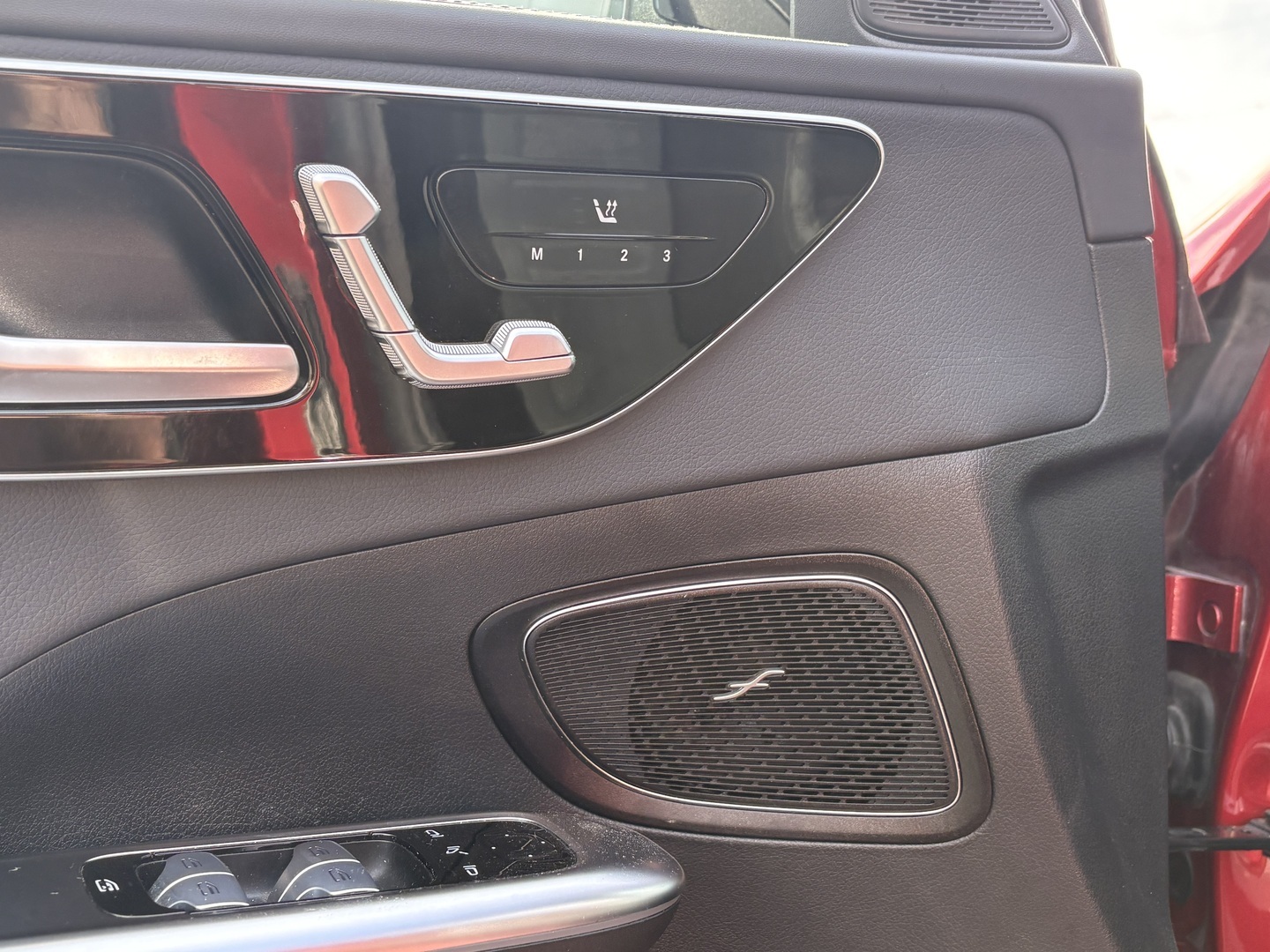 Mercedes-Benz - C - 300 e T A Business AMG - Farmari