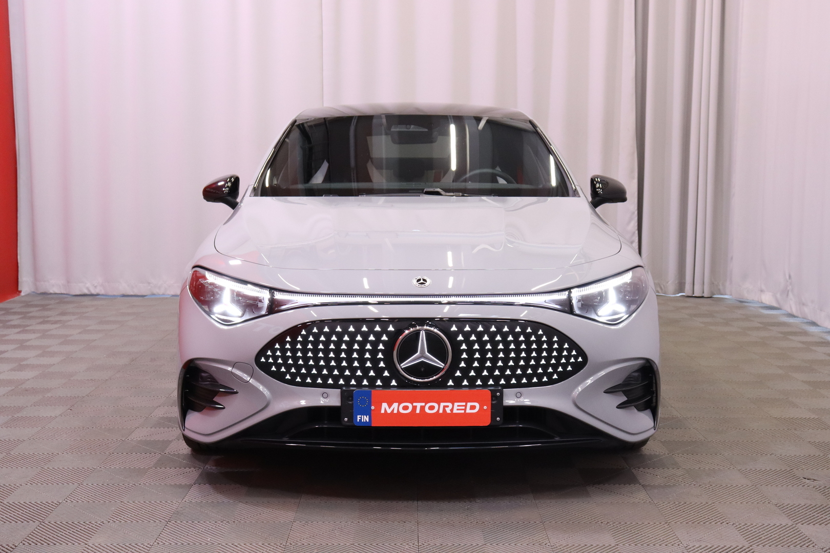 Mercedes-Benz - CLA - 350 4MATIC AMG Line - Sedan