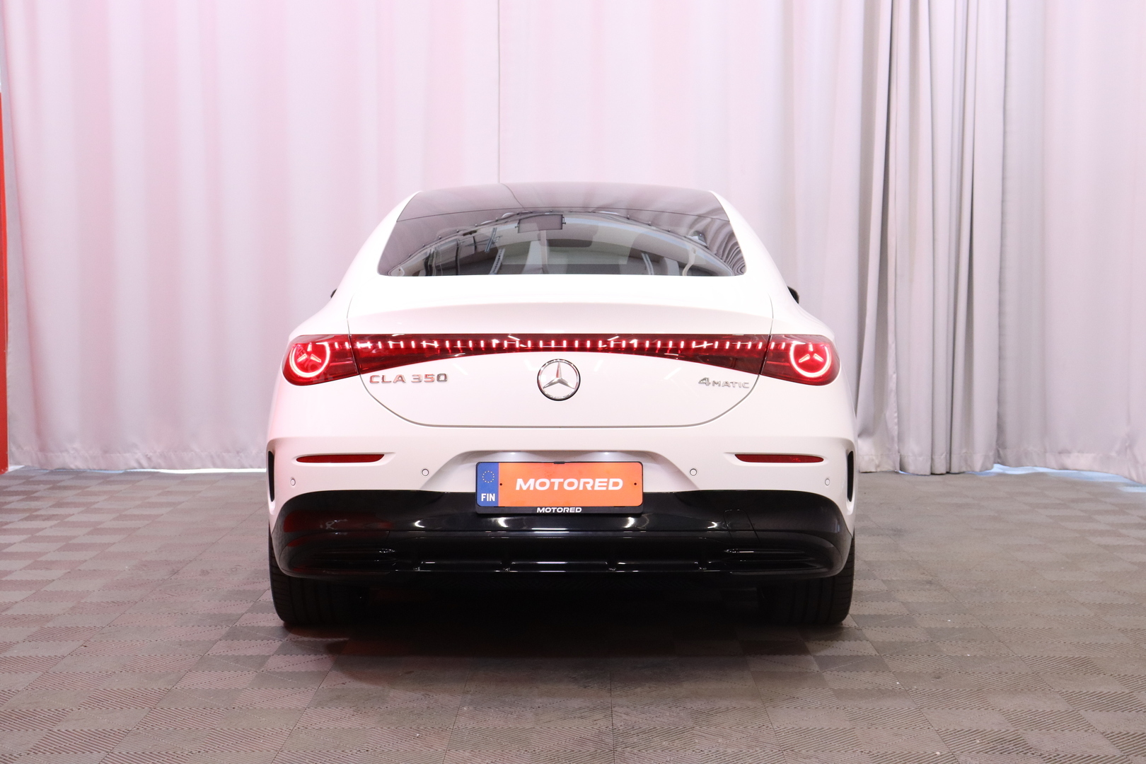 Mercedes-Benz - CLA - 350 4MATIC AMG Line - Sedan