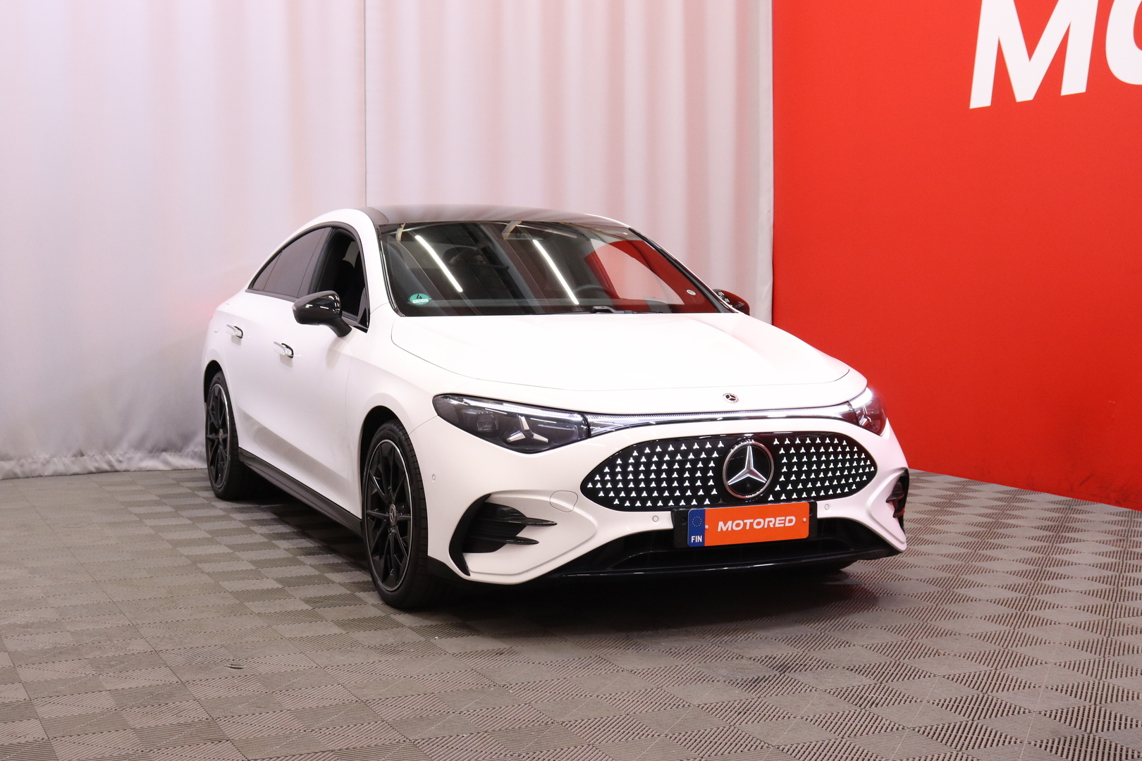 Mercedes-Benz - CLA - 350 4MATIC AMG Line - Sedan
