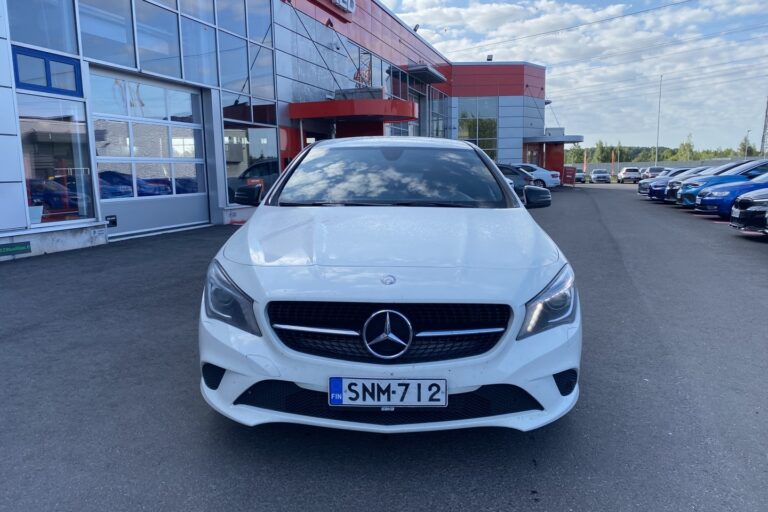 Mercedes-Benz CLA