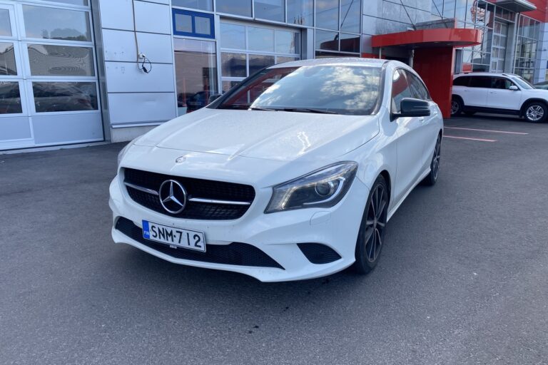 Mercedes-Benz - CLA - 180 A Shooting Brake Premium Business - Farmari