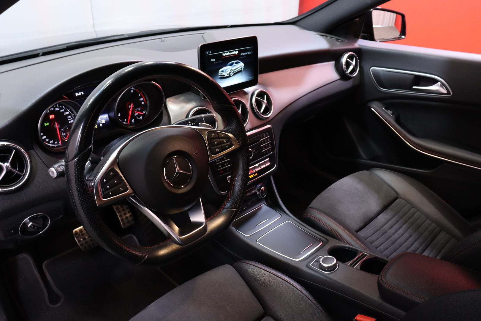 Mercedes-Benz - CLA - 200 A Business AMG - Coupe