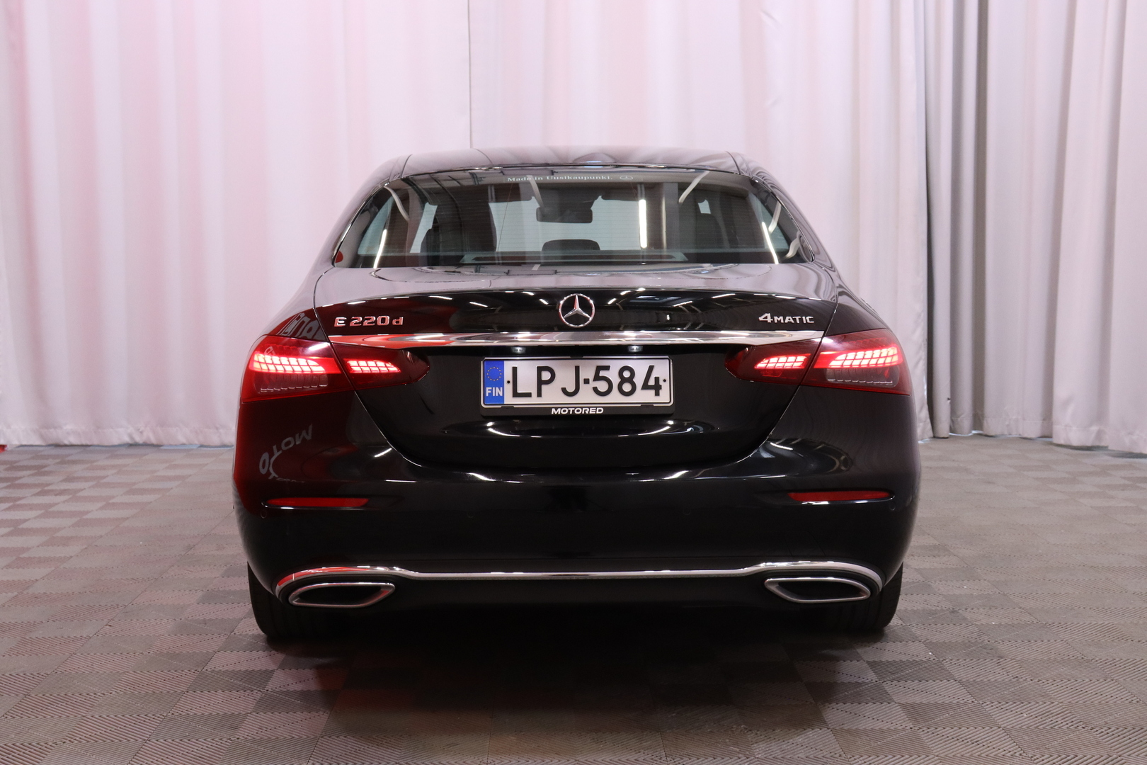 Mercedes-Benz - E - 220 d 4MATIC Sedan // SUOMI-auto / Widescreen / Multibeam / Blis / Kamera // - Sedan