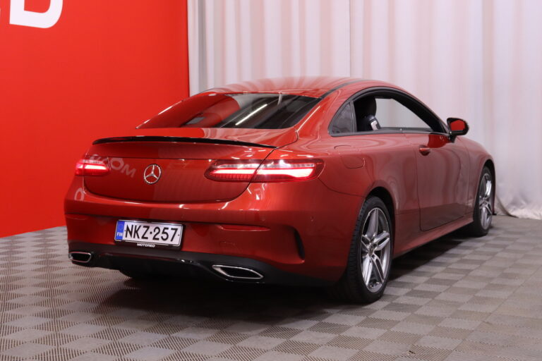 Mercedes-Benz E
