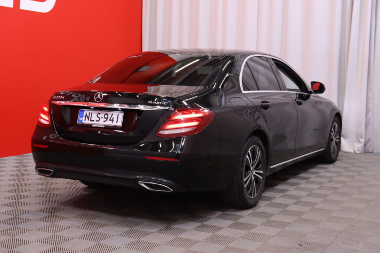 Mercedes-Benz E