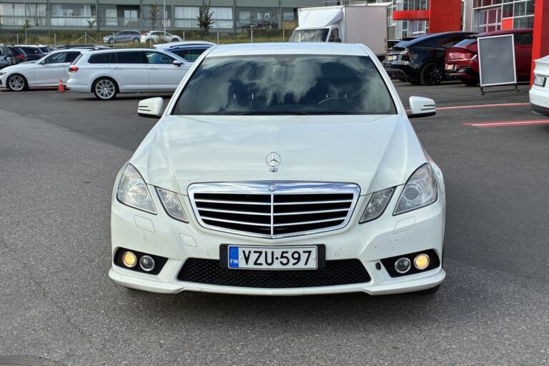 Mercedes-Benz E