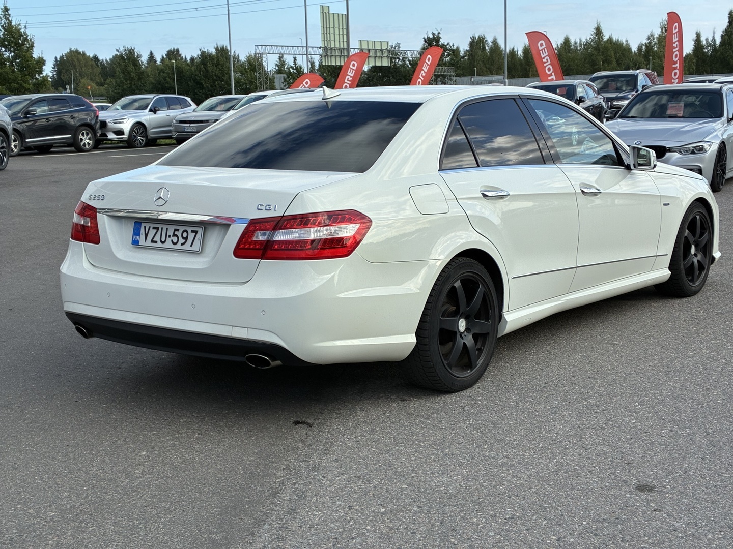 Mercedes-Benz - E - 250 CGI BE A - Sedan