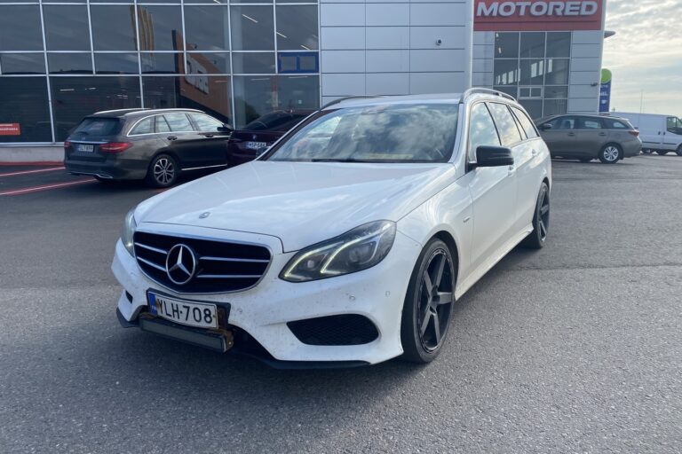Mercedes-Benz - E - 220 BLUETEC 4MATIC T AMG Styling - Farmari