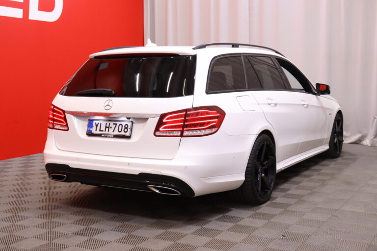 Mercedes-Benz E