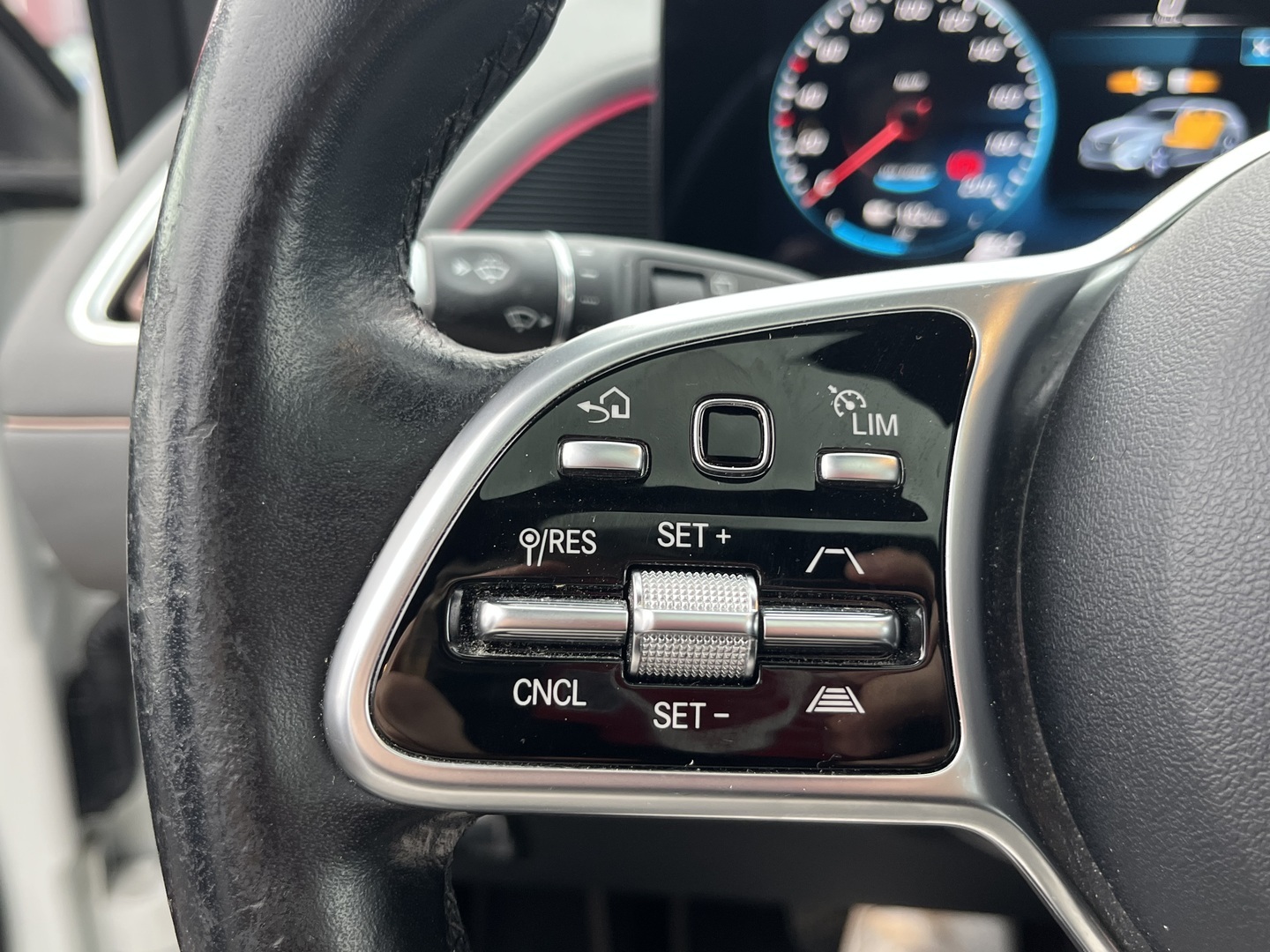 Mercedes-Benz - EQC - EQC 400 4MATIC Farmari (AC) 5ov - Farmari