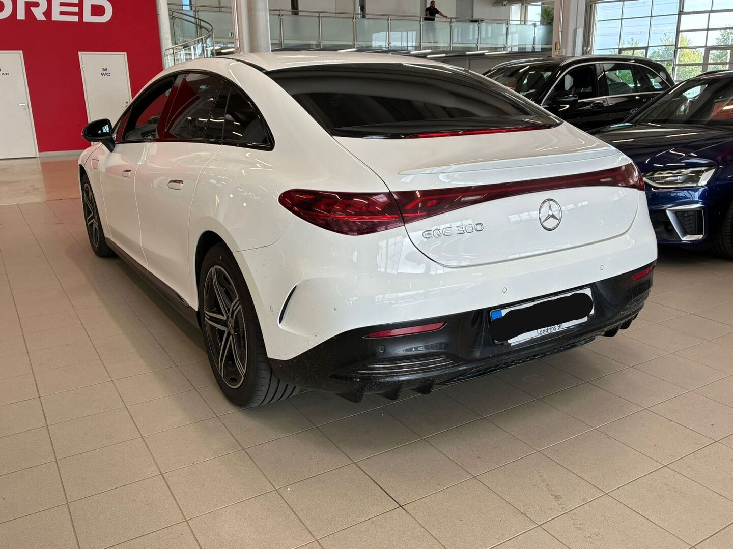 Mercedes-Benz - EQE - 300 AMG Line - Sedan