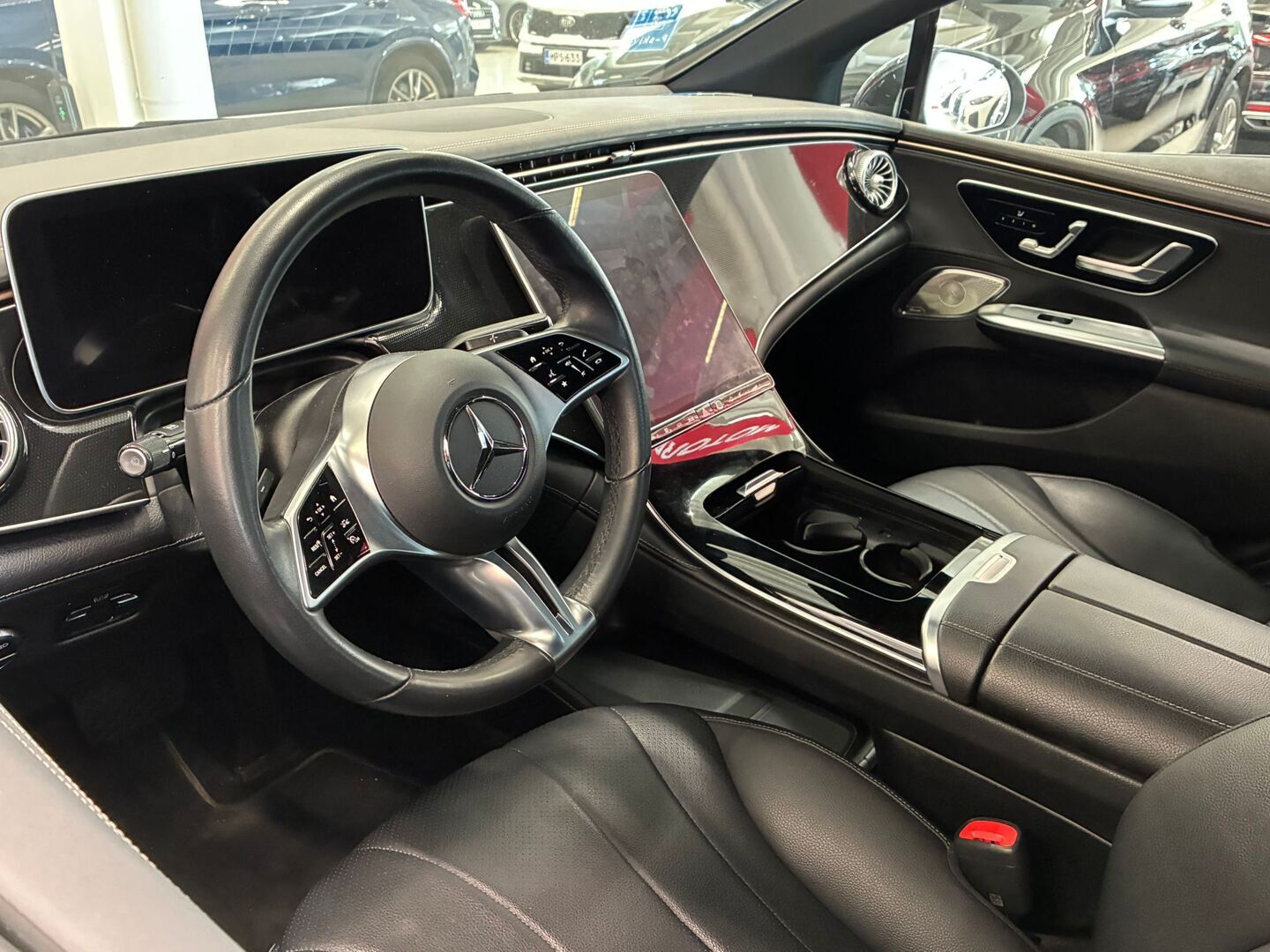 Mercedes-Benz - EQE - 300 AMG Line - Sedan