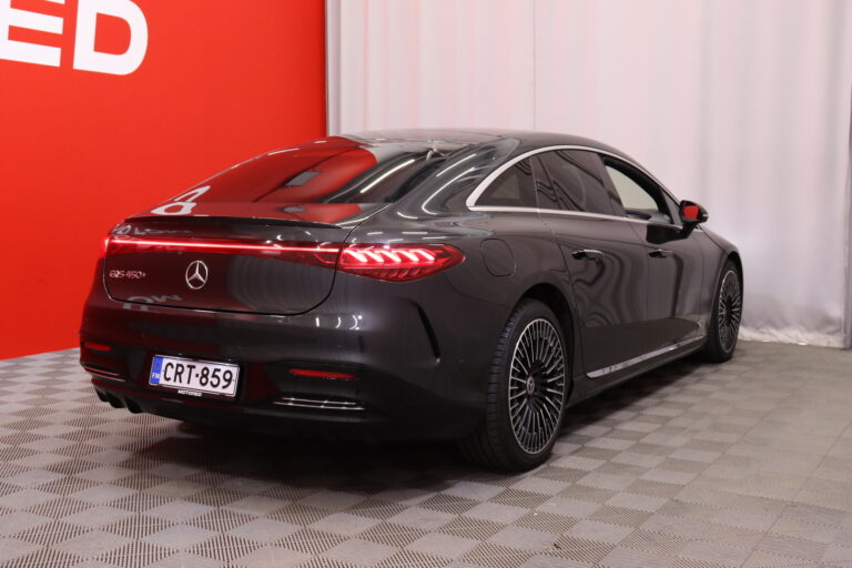 Mercedes-Benz EQS
