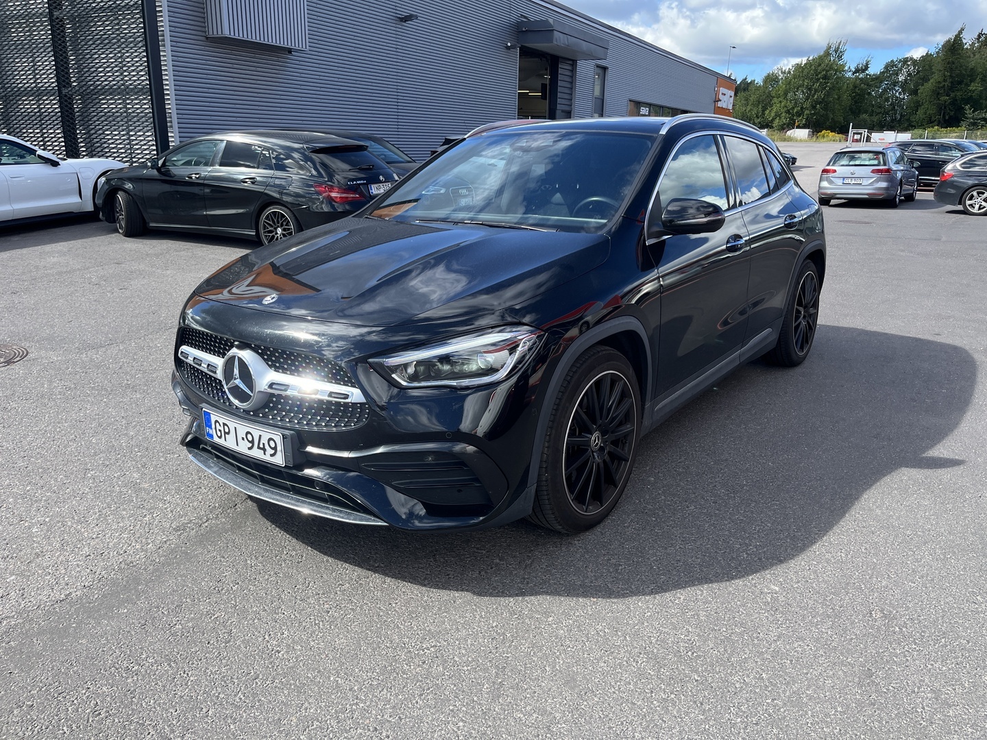 Mercedes-Benz - GLA - 250 4MATIC AMG / Koukku / Burmester / Multibeam LED / Lohko // - Farmari