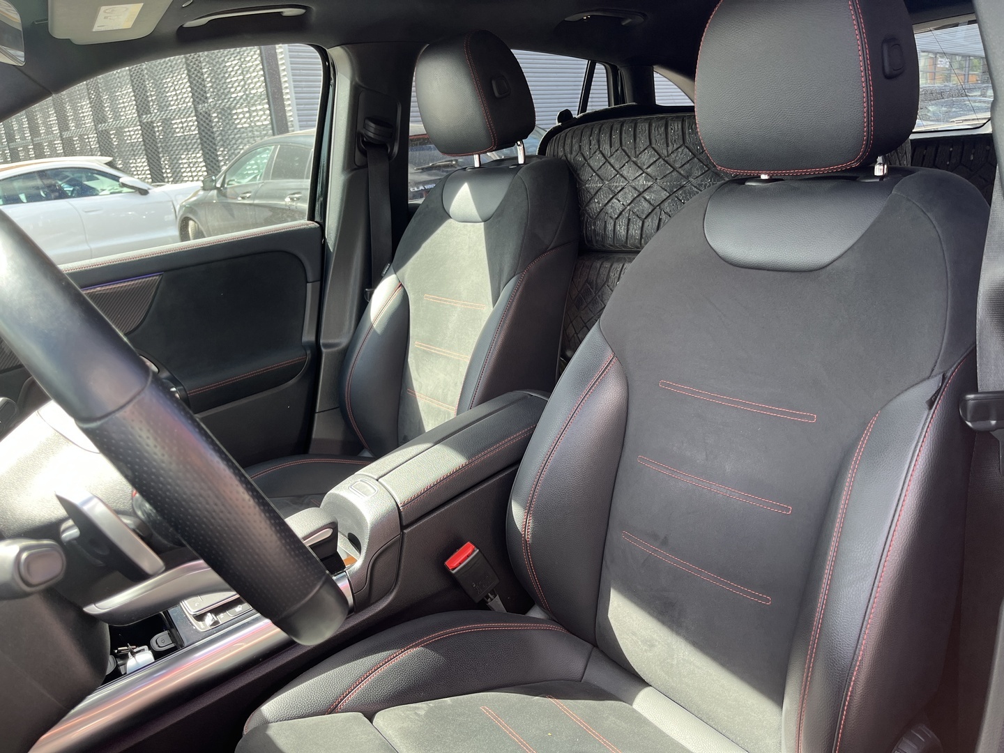 Mercedes-Benz - GLA - 250 4MATIC AMG / Koukku / Burmester / Multibeam LED / Lohko // - Farmari