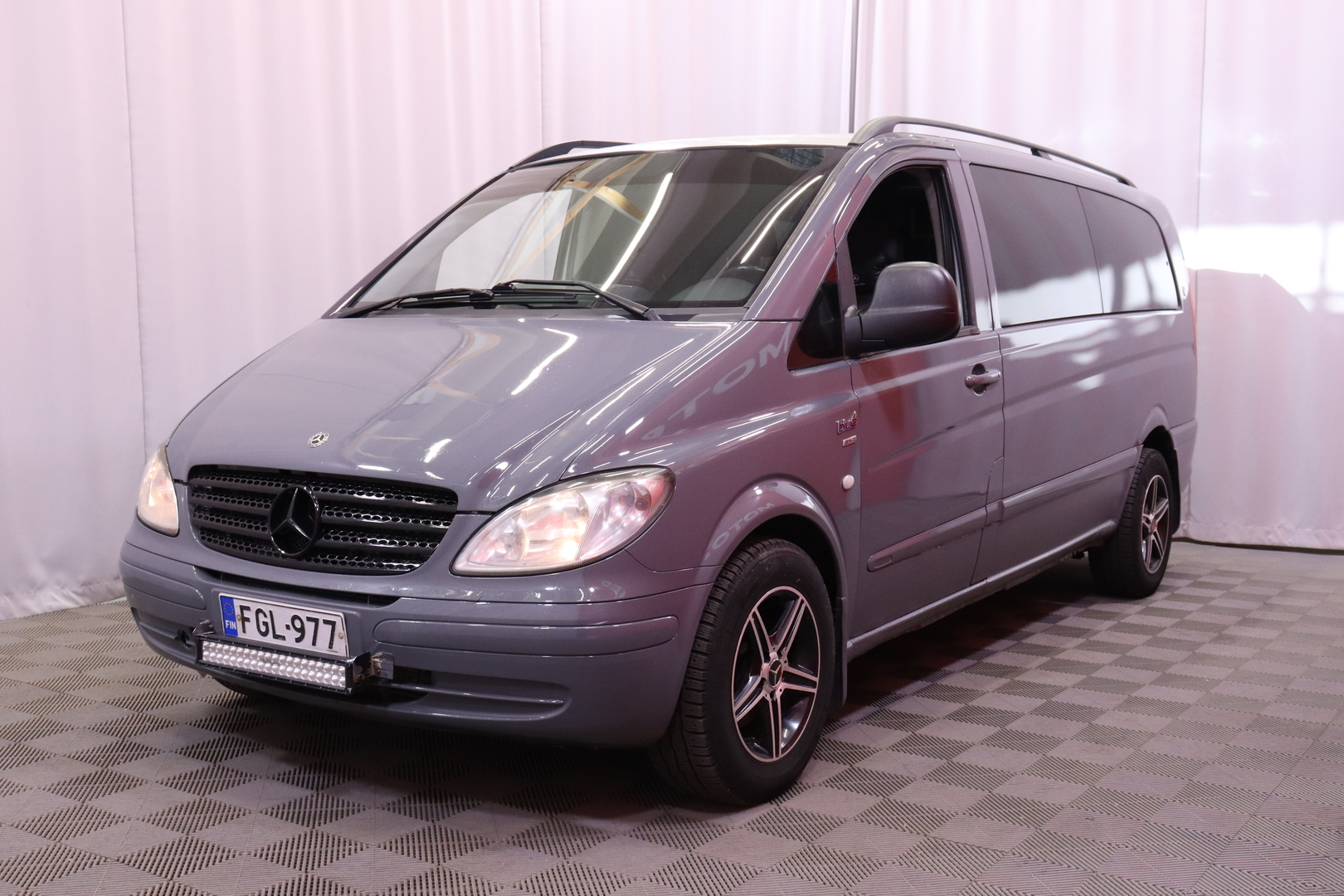 Mercedes-Benz - Vito - 115CDI-2,7/32KB keskipitkä. A / Myydään huutokaupat.com / - Pakettiauto